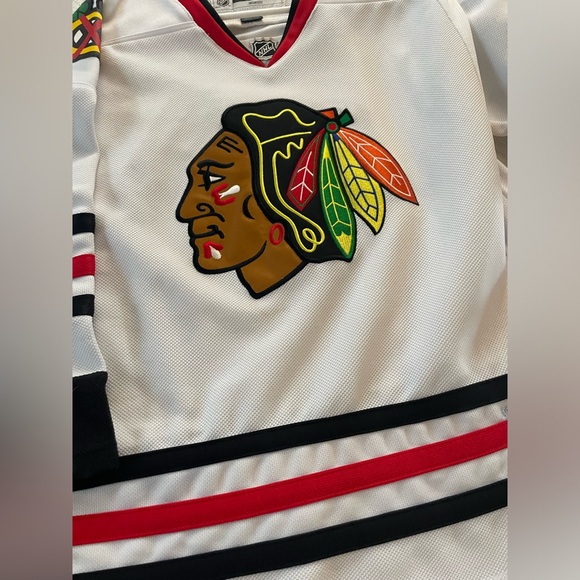 NHL retired Blackhawk Jersey - Picture 2 of 4